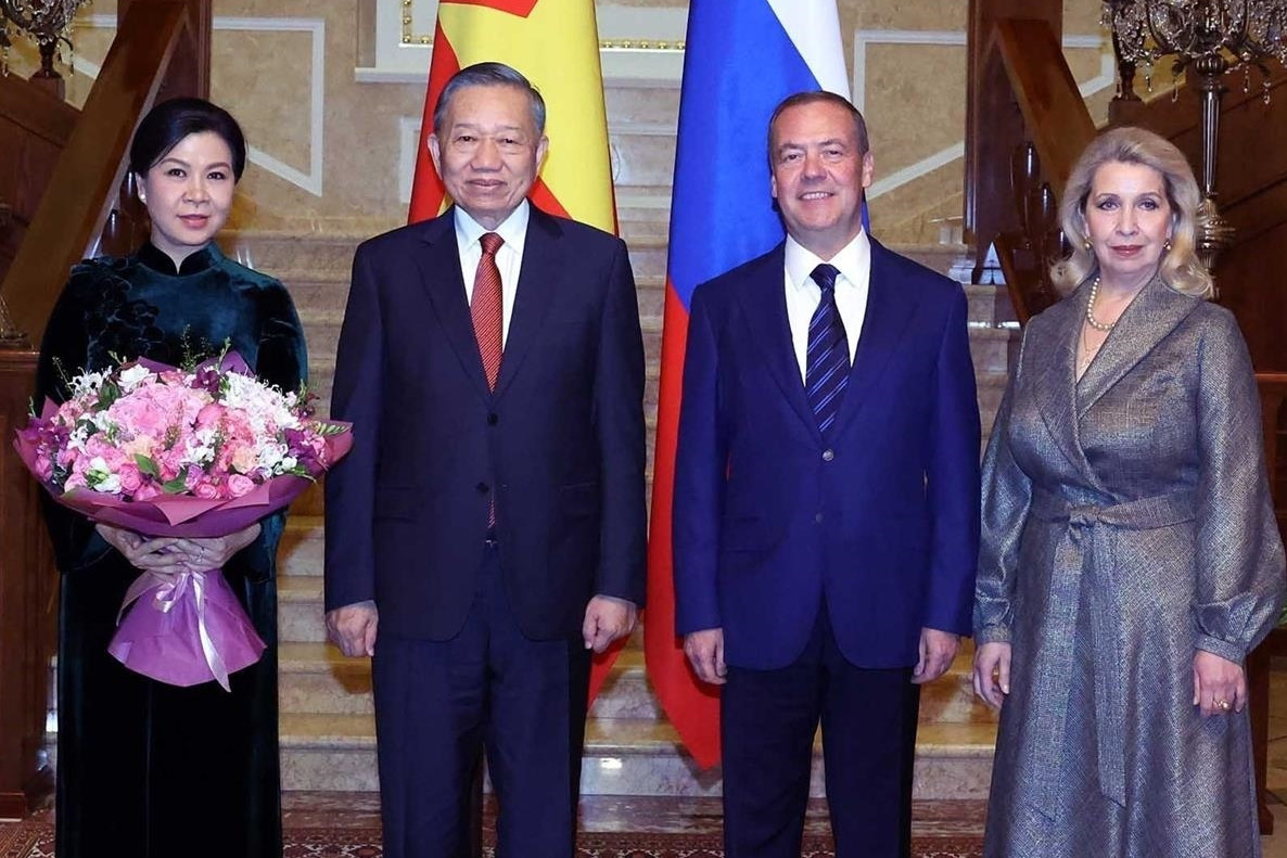 Tổng Bí thư, Chủ tịch nước gặp Chủ tịch Đảng Nước Nga Thống nhất Dmitry Medvedev