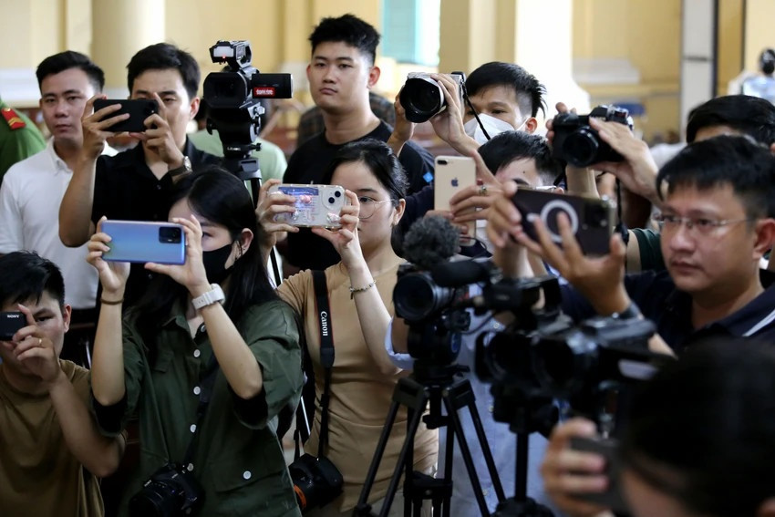 anh minh hoa bao chi 15300.jpg