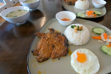 American man surprised as three meals cost less than $5