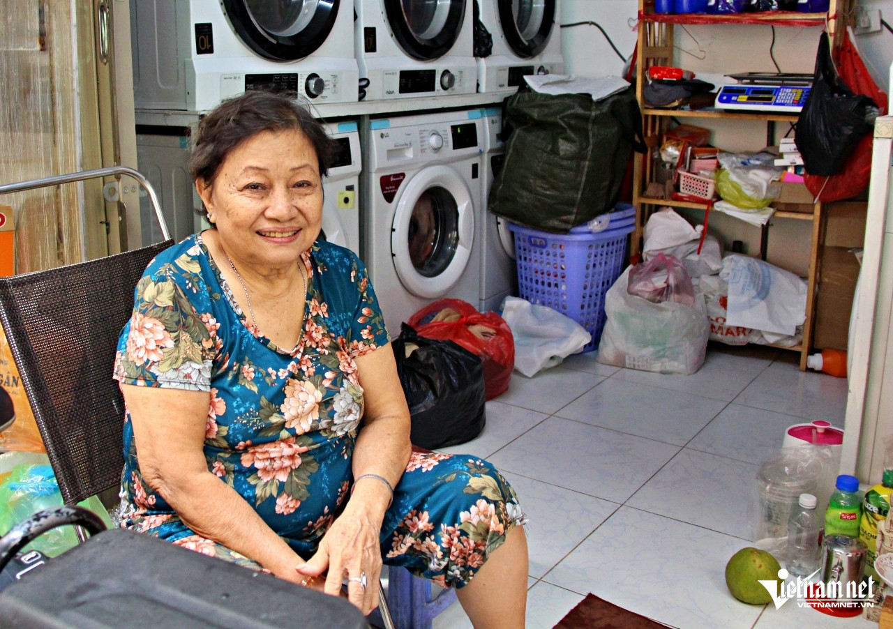 carton houseHaNguyen Phan.jpg