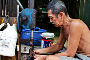 The craft village in HCM City where every worker has scars