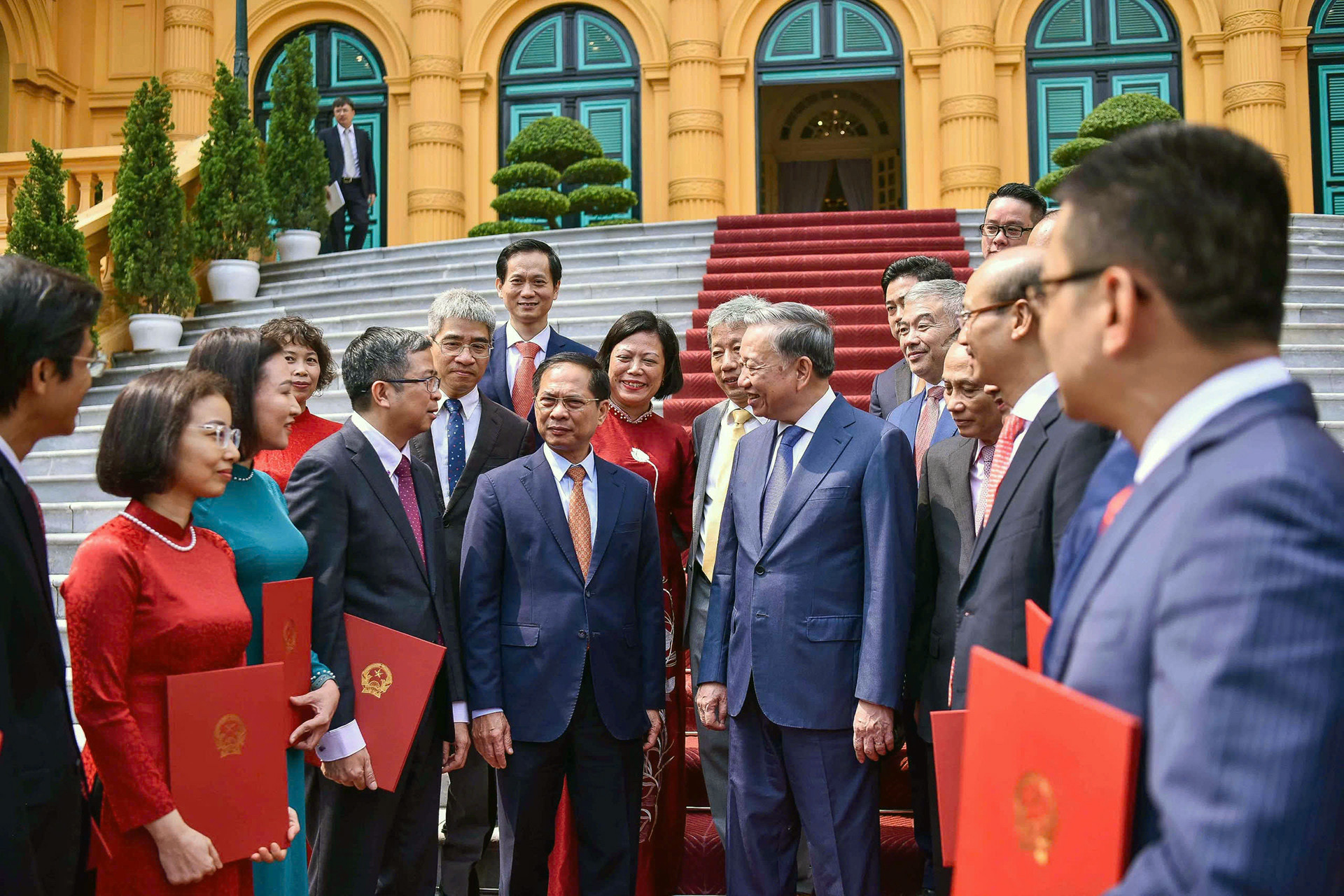 30667962d7bf6ee137ae 19537.jpg