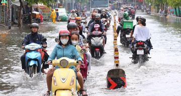 Severe tide and rain to cause widespread flooding in Ho Chi Minh City