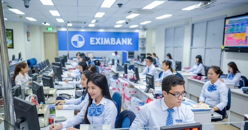 Vietcombank rejoins Eximbank as 2nd largest shareholder after five-year absence