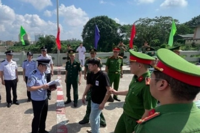 Chinese swindlers arrested in Quang Ninh