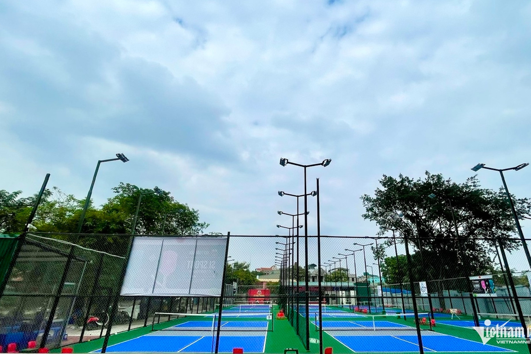 Investors buy abandoned land plots to build pickleball courts in Hanoi, HCM City