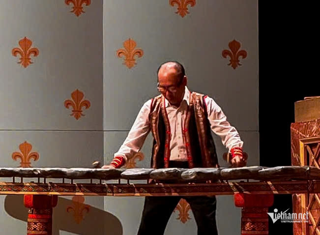 W-đàn đá pháp 5.jpeg