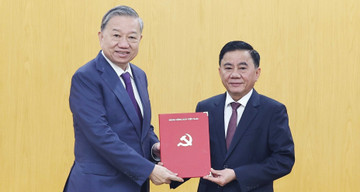 Tran Cam Tu appointed as standing member of the Party Secretariat