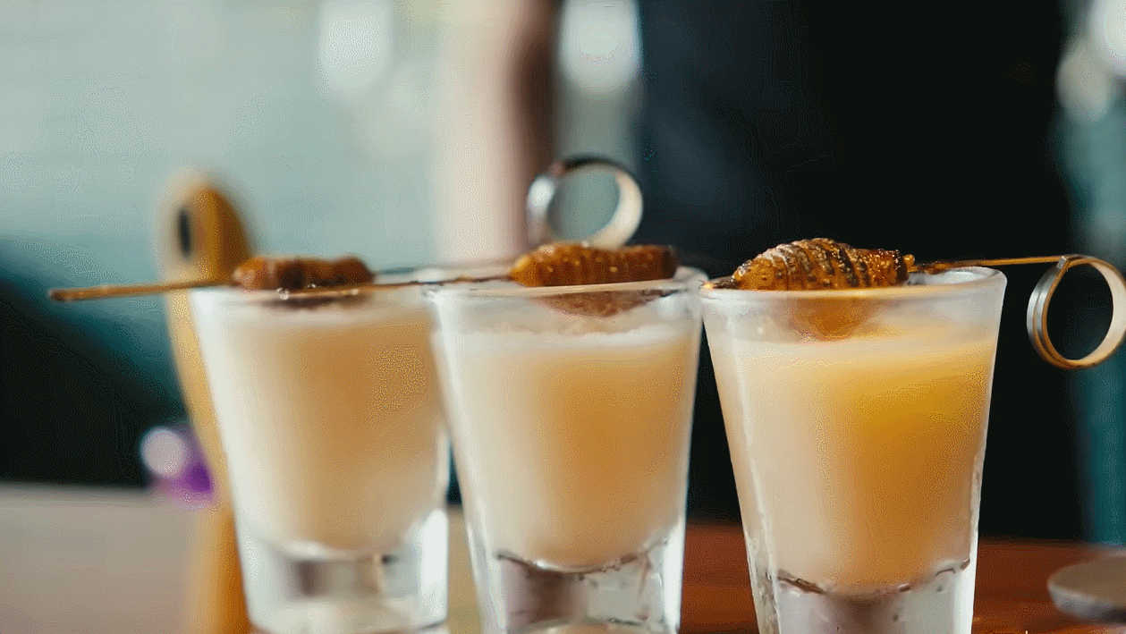 cocktail đuông dừa.gif