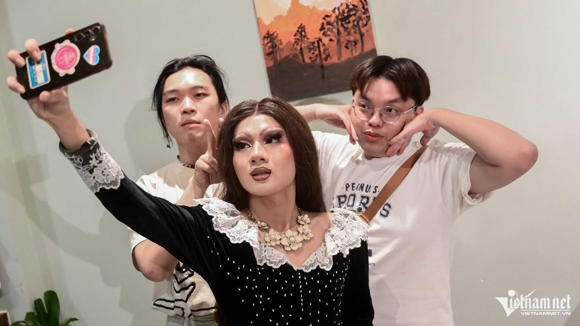 drag queen hcm 10.jpg