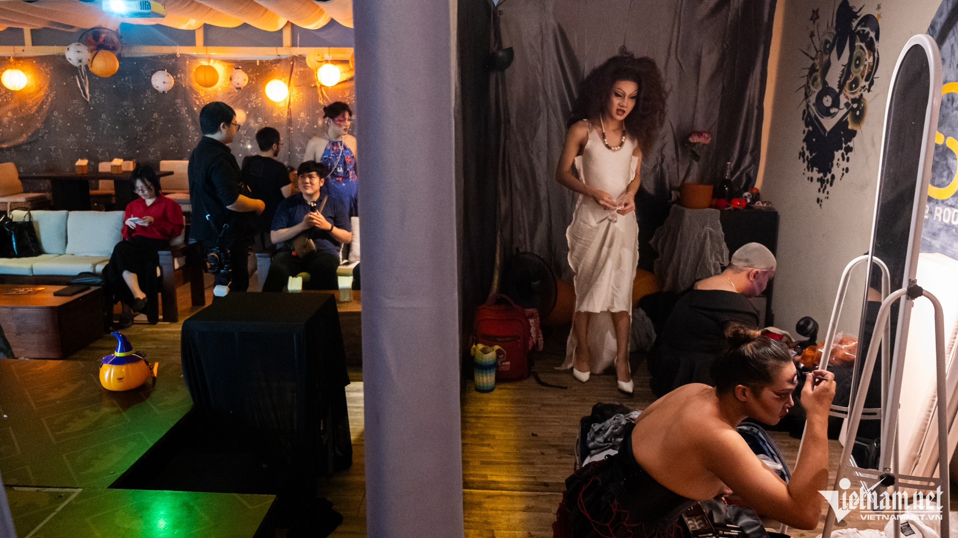 drag queen hcm 12.jpg