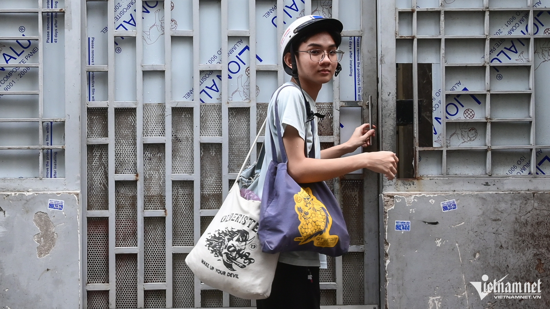 drag queen hcm 3.jpg