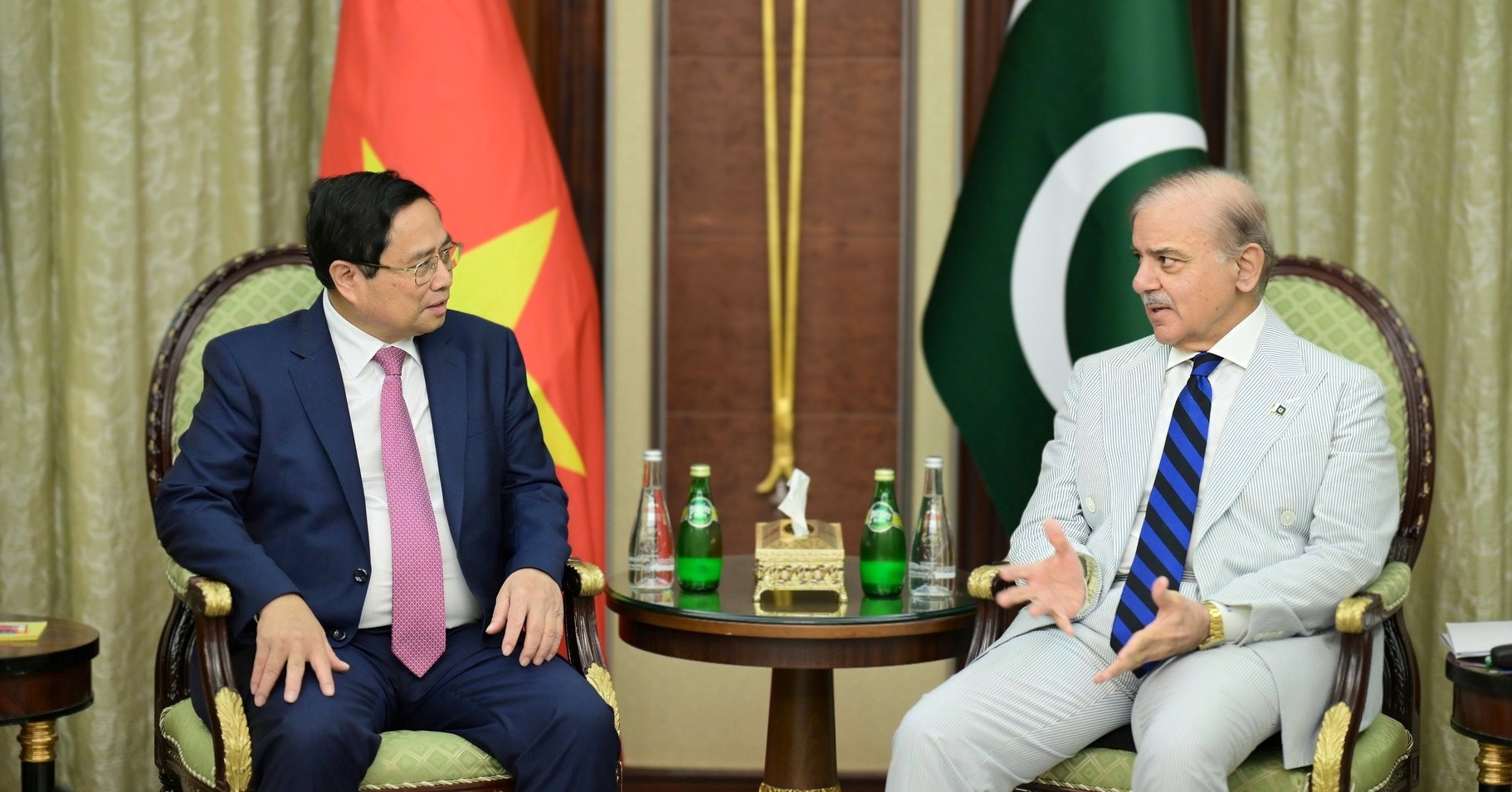 Prime Ministers of Vietnam and Pakistan set $10 billion trade goal