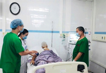 Da Nang hospital offers lifeline to foreign tourist