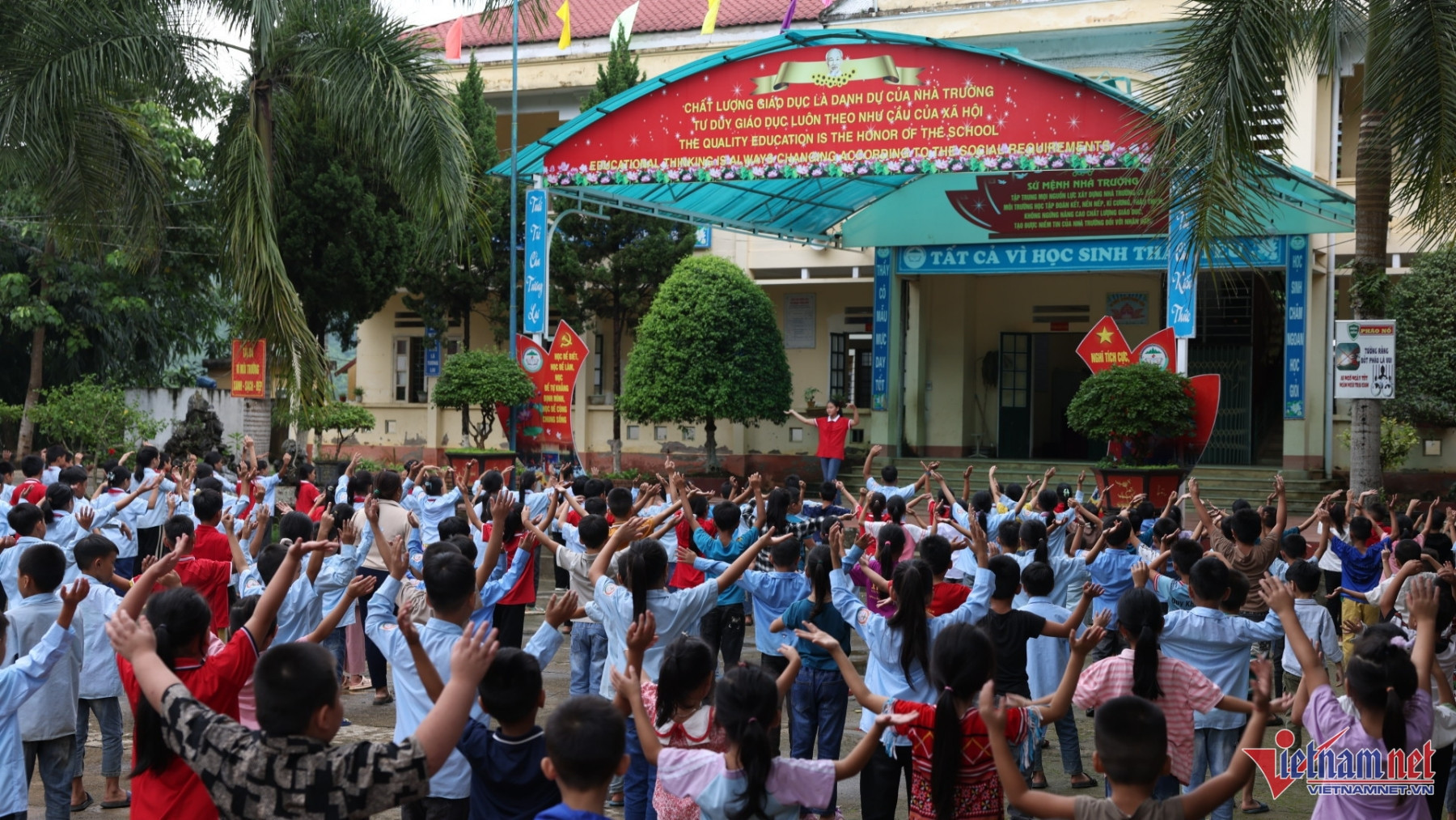 Nu Village Duc Hoang.jpg