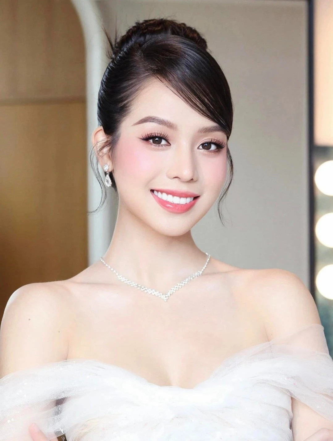 Hoa hậu Thanh Thủy đăng quang Miss International từng b.ị ch.ê da ngăm, não ngắn - Hình 13