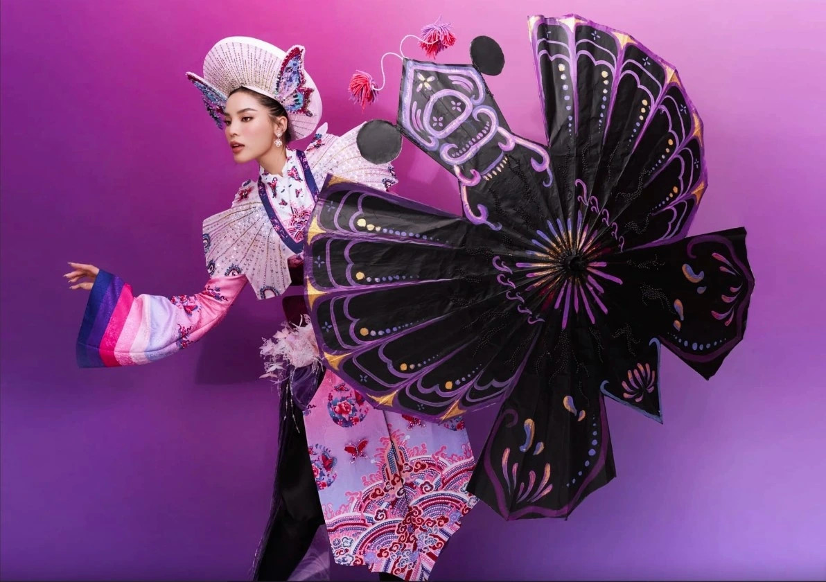 national costume of vietnam representative at miss universe revealed picture 1
