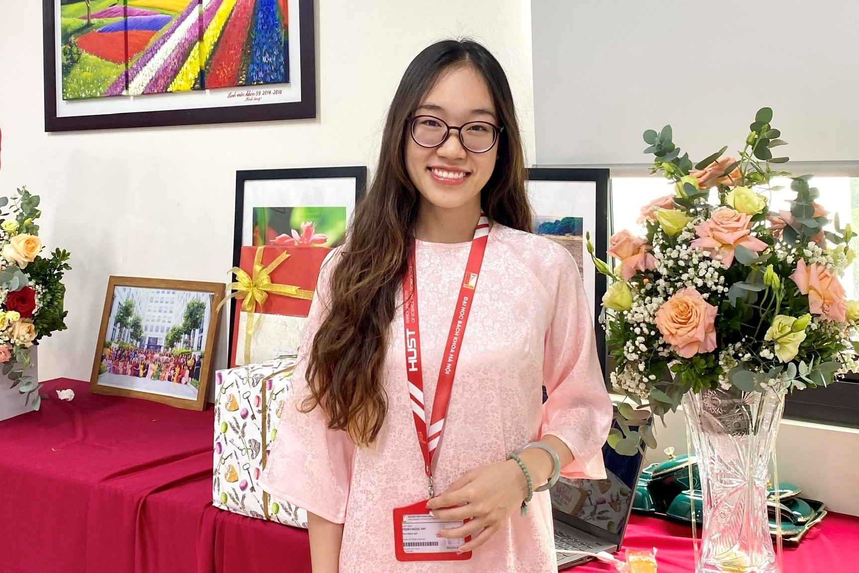 GenZ lecturer is youngest teacher at Hanoi University of Science and Technology