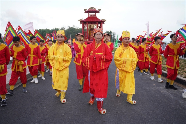 Folk cultural festival on Con Dao Island attracts tourists