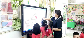 Teachers in digital age confronted with new challenges