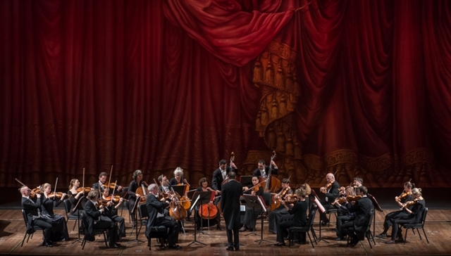 Vienna Chamber Orchestra under Hồ Gươm Opera spotlight