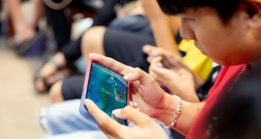 Vietnam introduces stricter gaming limits for minors to combat addiction