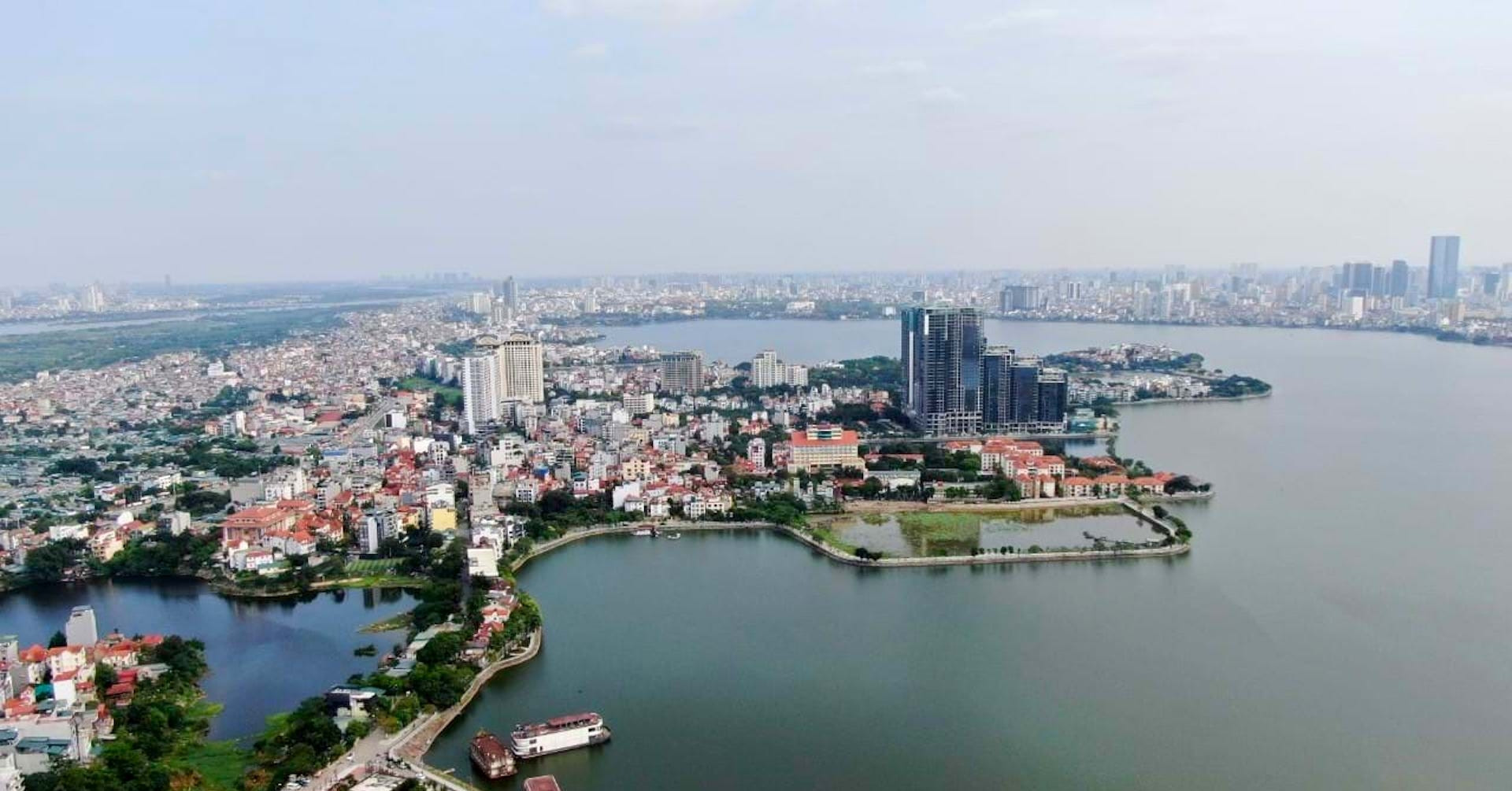 Hanoi approves grand theater project for West Lake area