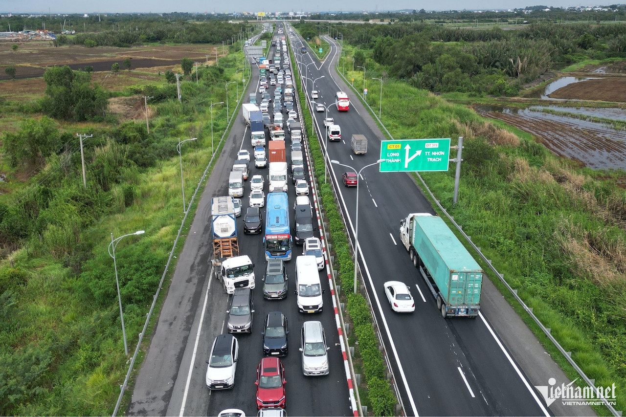 HCM CityLong Thanh expressway expansion to begin by 2025