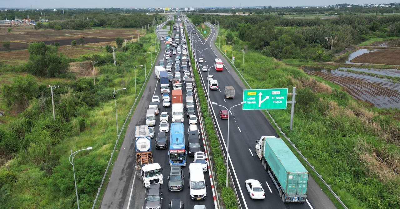 HCM City–Long Thanh expressway expansion to begin by 2025