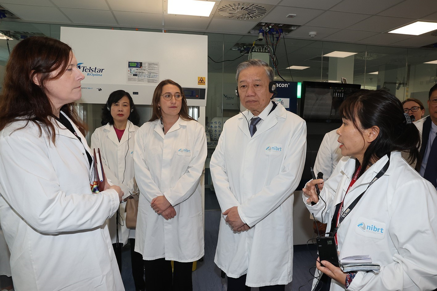 vna potal tong bi thu chu tich nuoc to lam tham vien nghien cuu va dao tao sinh hoc quoc gia ireland 7631963 15790.jpg