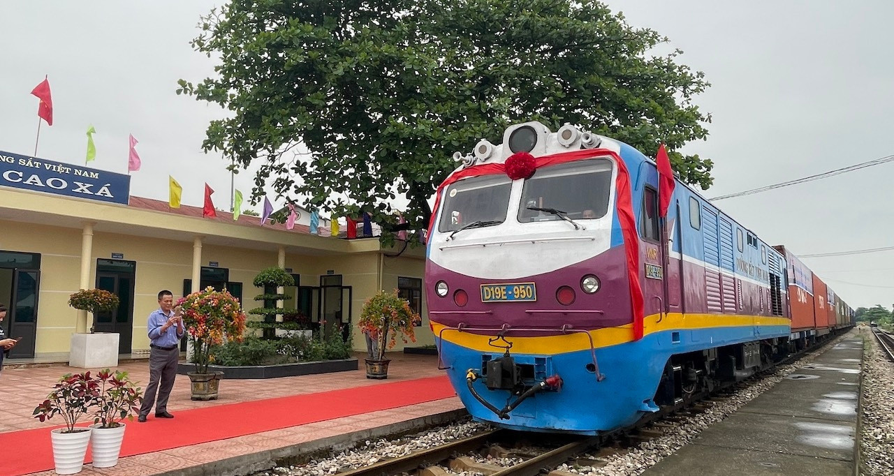 Nearly $7.7 billion railway plan to connect Lao Cai and Quang Ninh by 2030