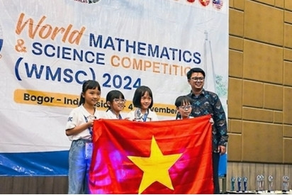 Vietnam wins medals at World Math and Science Competition in Indonesia