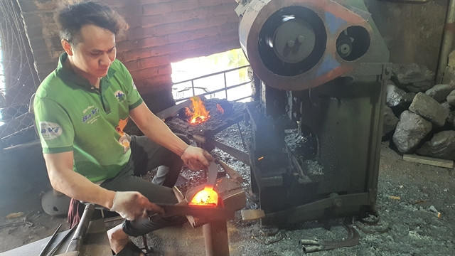 Blacksmithing village creates a brand, keeps up with new trends