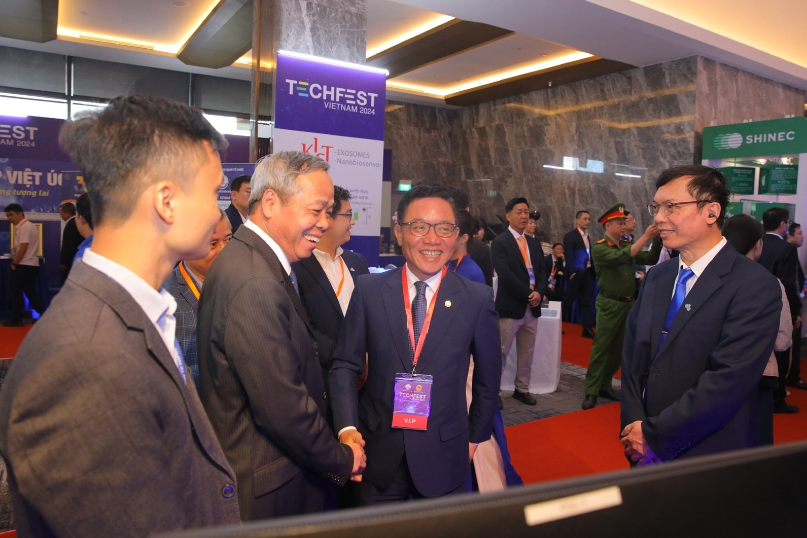 CMC’s Open AI Ecosystem steals the show at Techfest Vietnam 2024