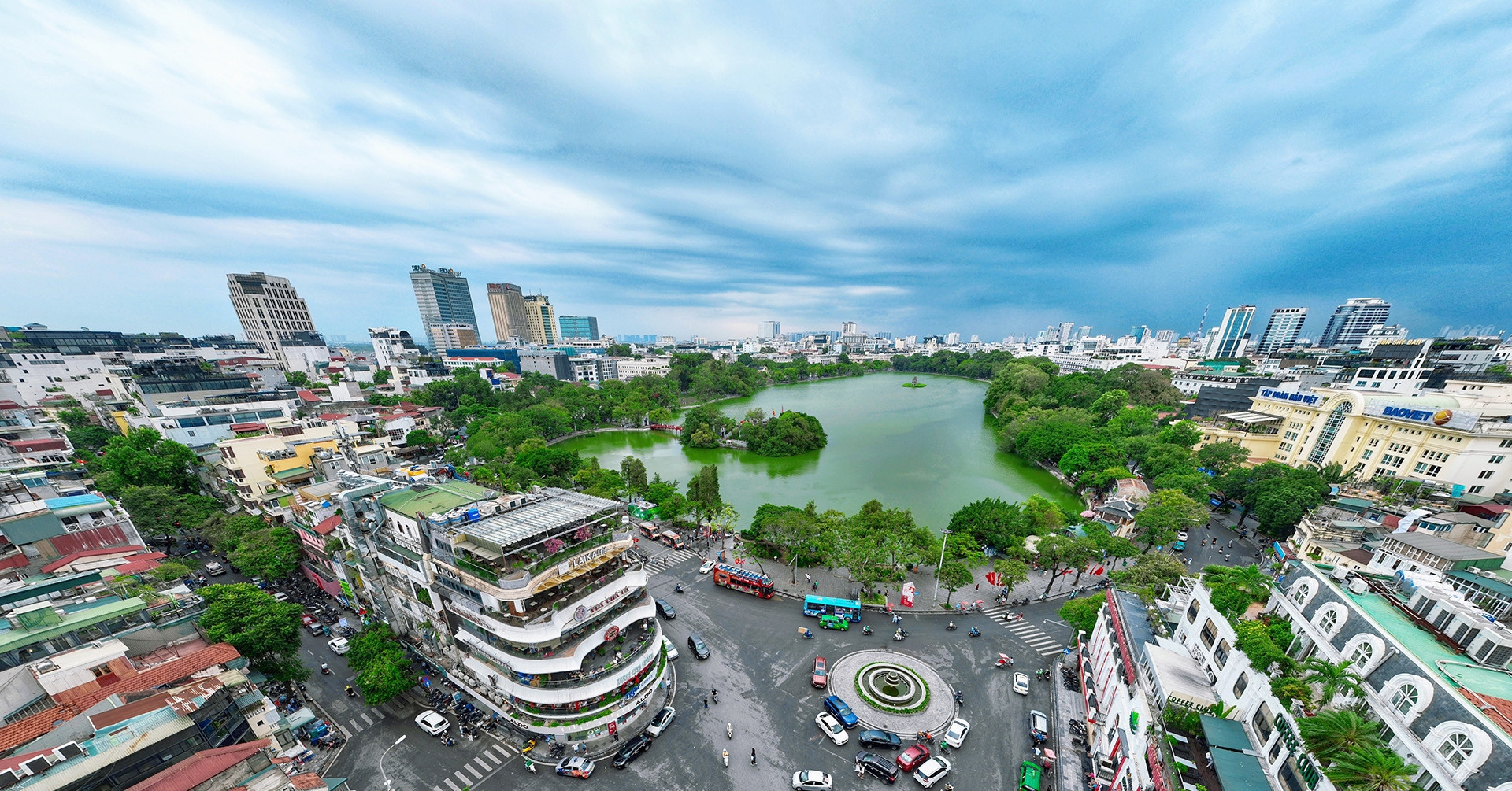 Hanoi concerned over a 270% increase in land prices affecting taxes and fees.