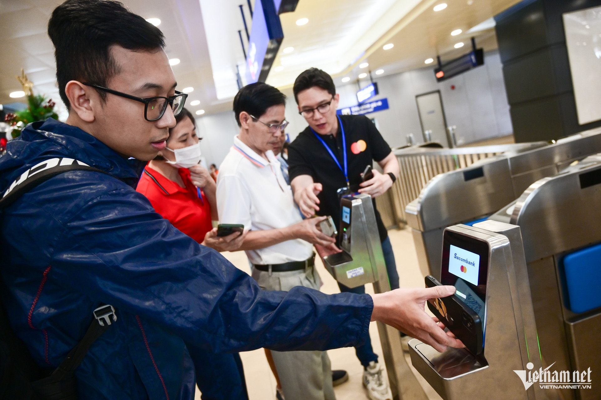 W-metro nguyễn huế 7.jpg