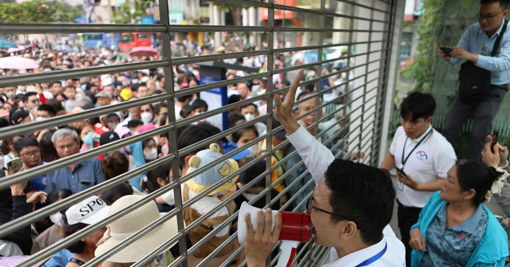 Ho Chi Minh City’s metro line debuts with packed stations and excited passengers