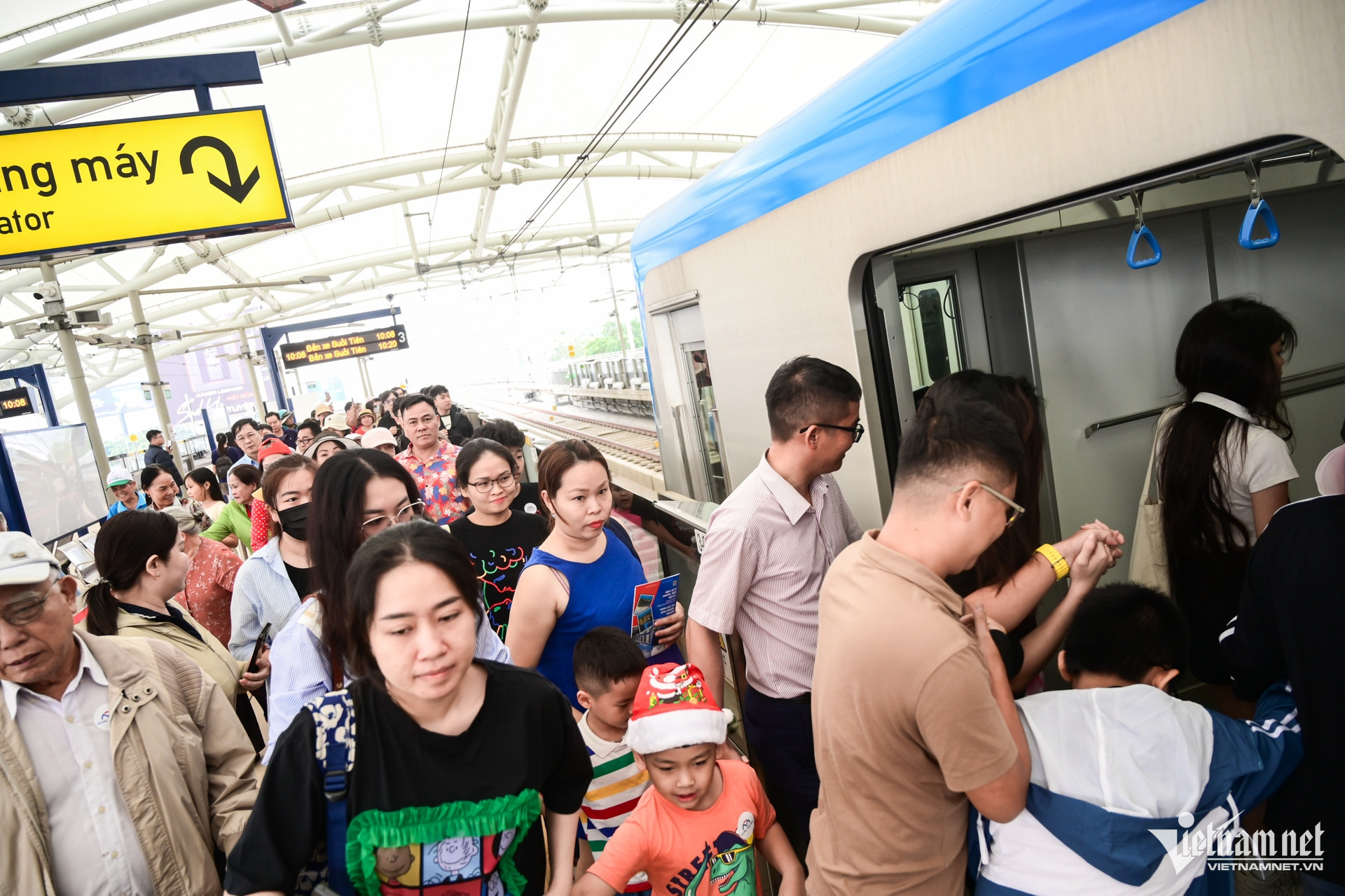 W-metro nguyễn huế 6.jpg