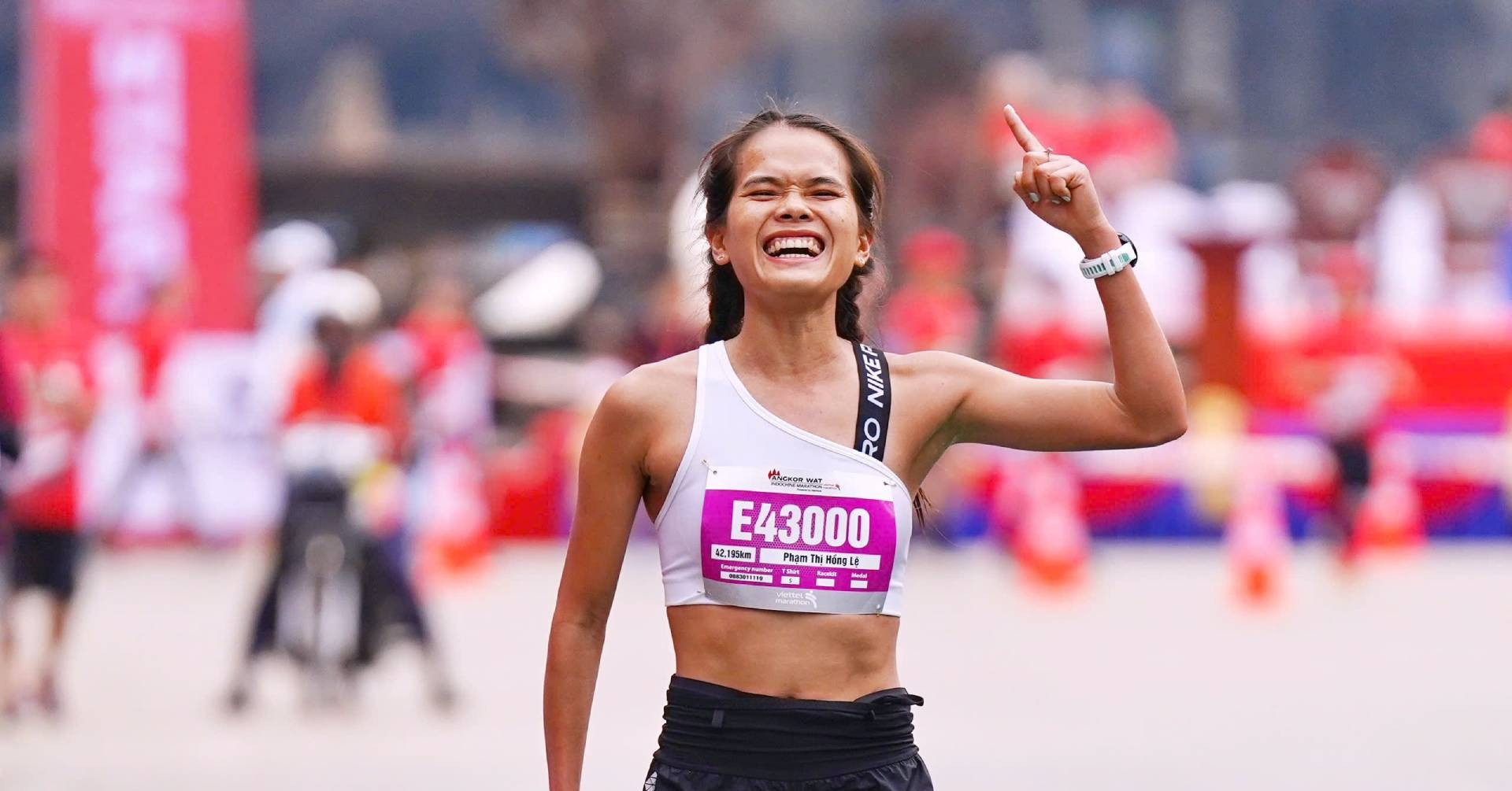 Vietnamese runners shine in Indochina Marathon finale at Angkor Wat