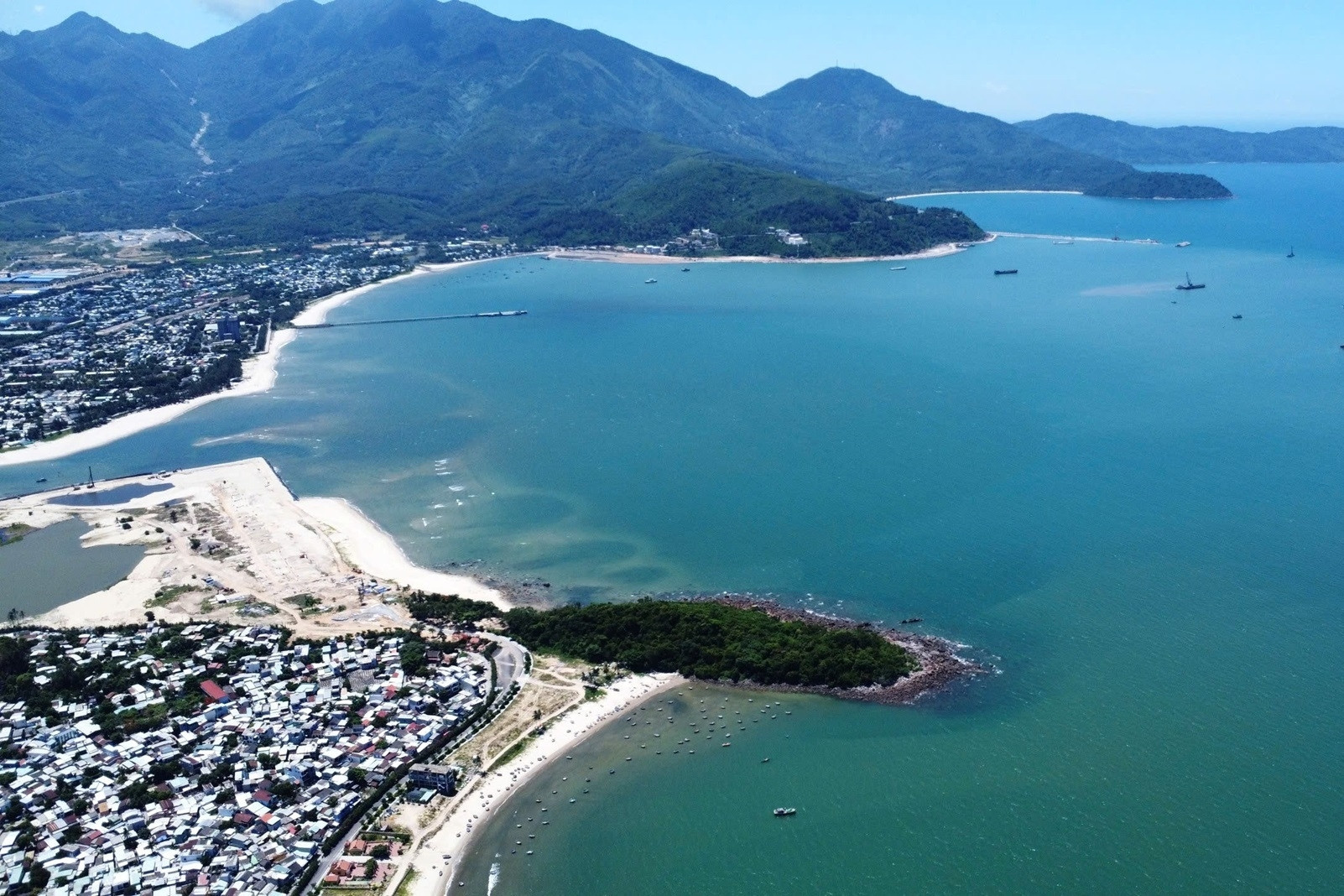 Da Nang to develop 300ha Free Trade Zone on sea waters