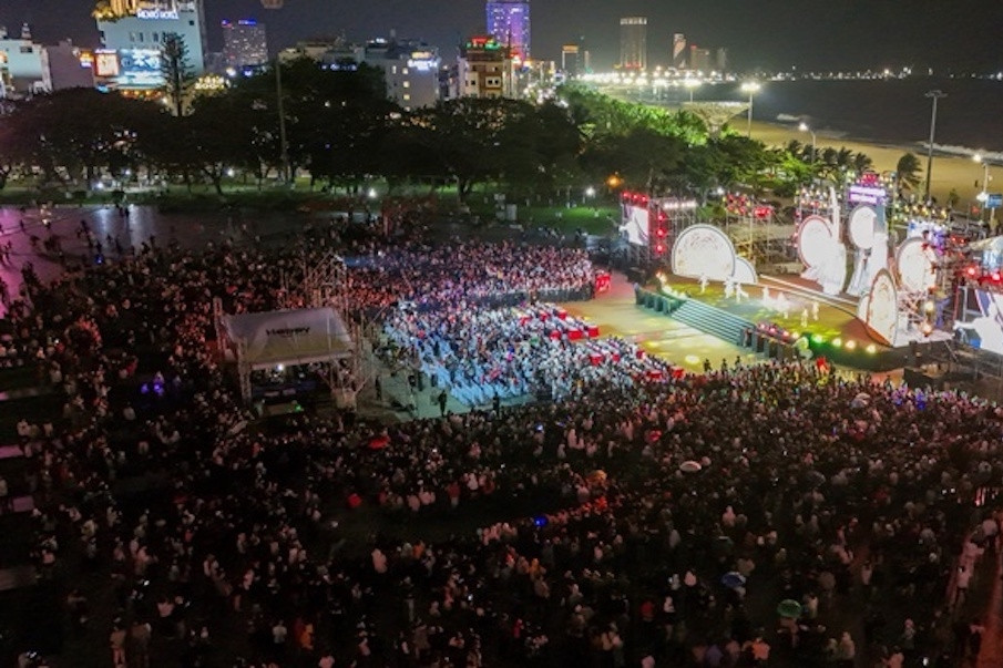 Music, lights, and fireworks dazzle Vietnam’s major cities on New Year's Eve