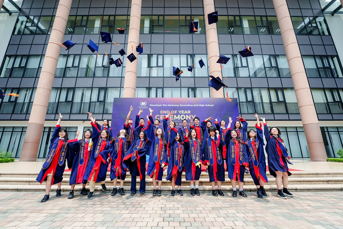 3. 80% of Vinschool students secure direct admission to top universities in Vietnam and worldwide before graduation..jpg