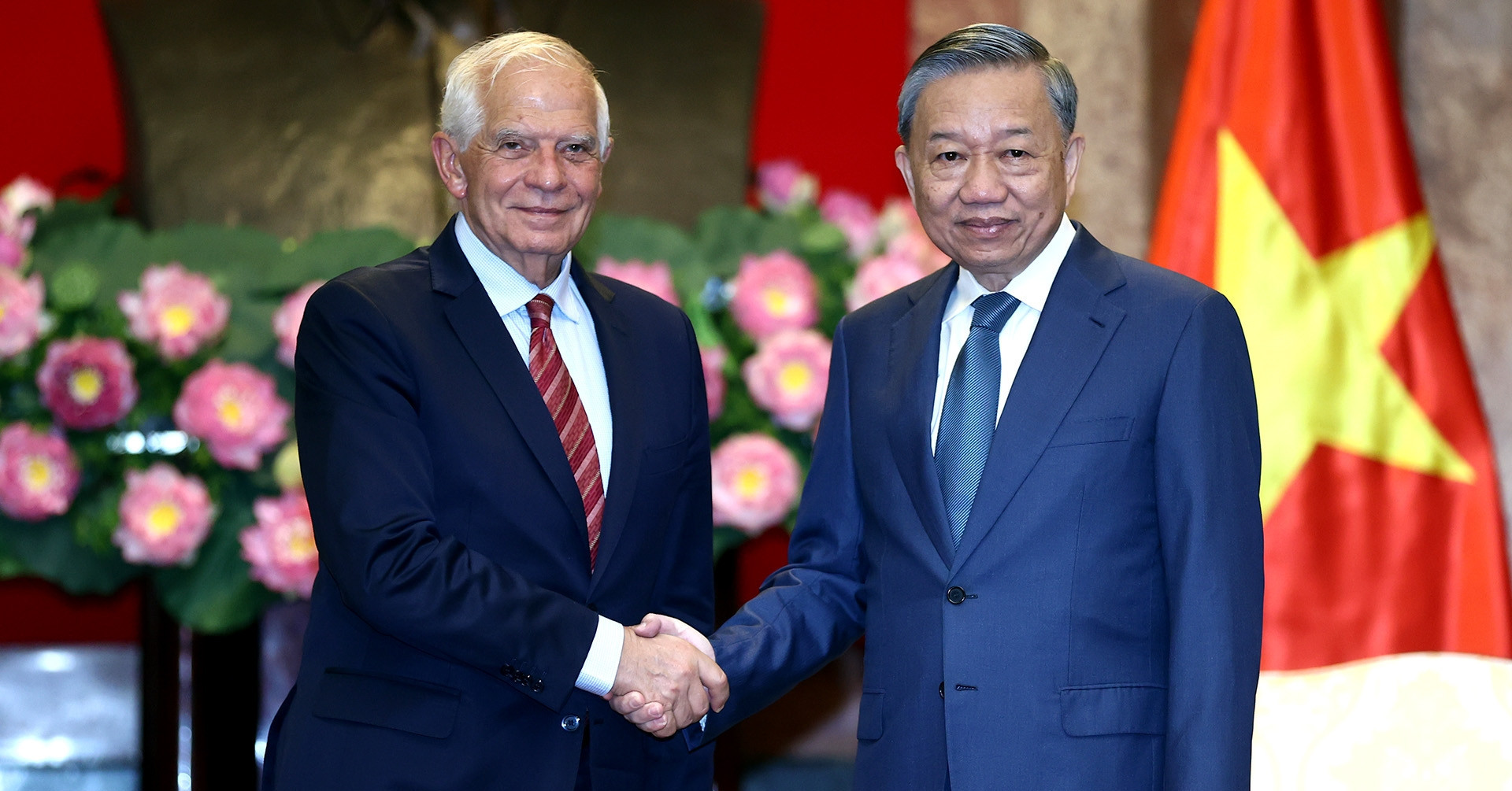 President: Vietnam’s development focuses on people as the core driving force