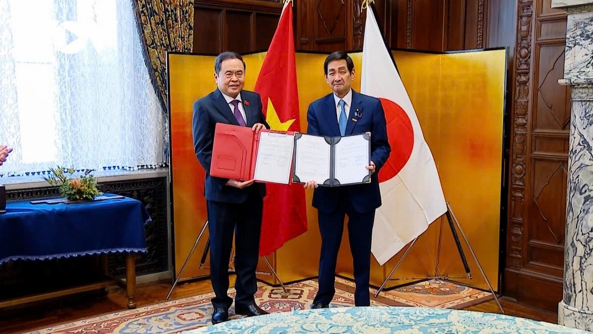 vietnam and japan ink parliamentary cooperation agreement picture 1