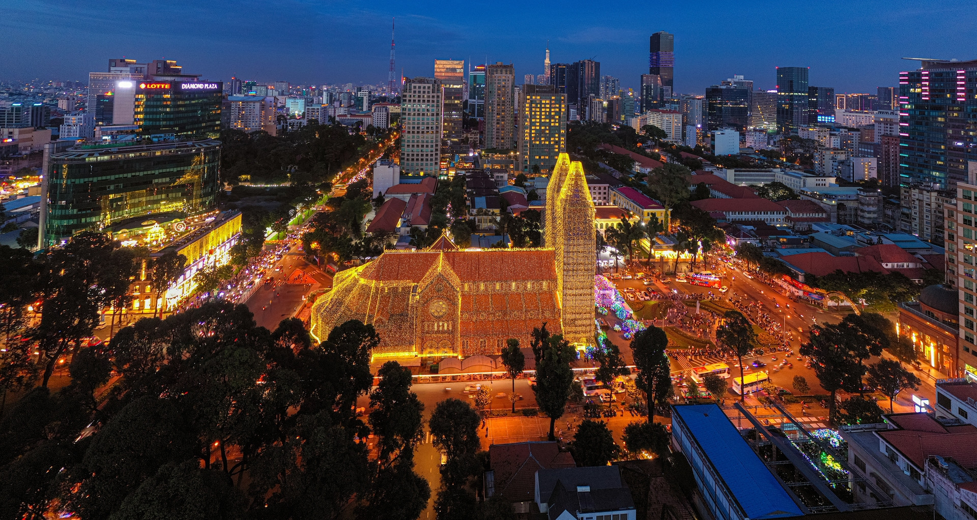 Ho Chi Minh City's iconic cathedral glows in Christmas spirit