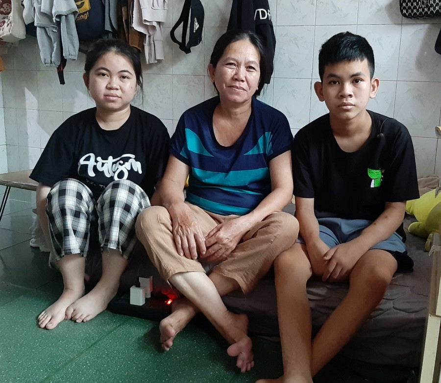 Lê Trân Lê Triệu (2).jpg