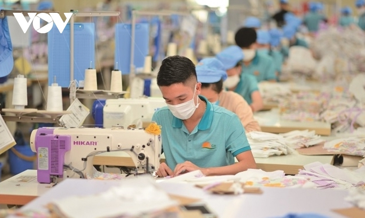 garment makers confident to beat us 44 bln export target for 2022 picture 1