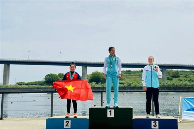 Huong makes history as Vietnam’s Olympic canoeist