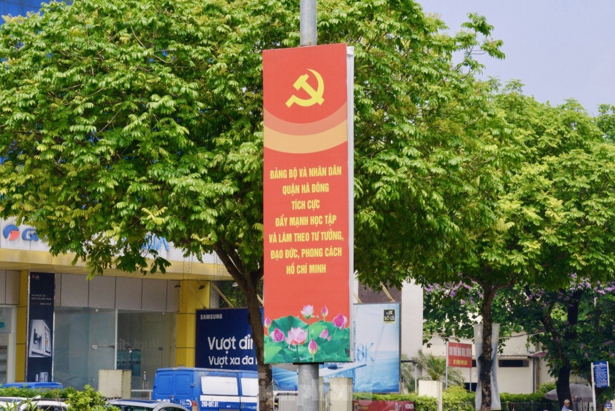 hanoi streets brilliantly decorated for president ho chi minh s birthday celebrations picture 10