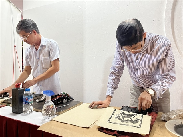 New tourist attraction opens in Hanoi, introducing the craft of making dó paper